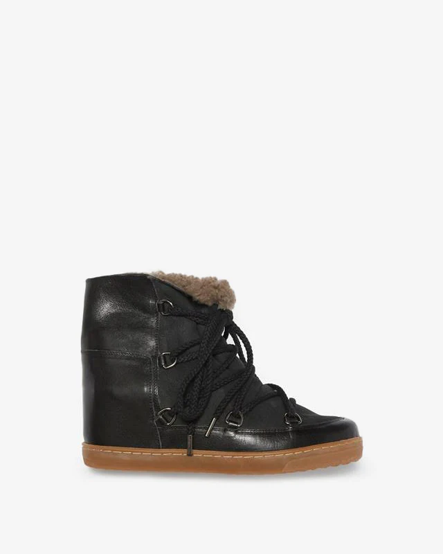 BOOTS NOWLES